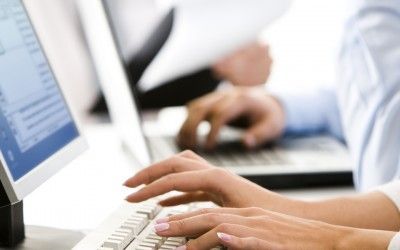 Tener presencia en Internet básico para su empresa.